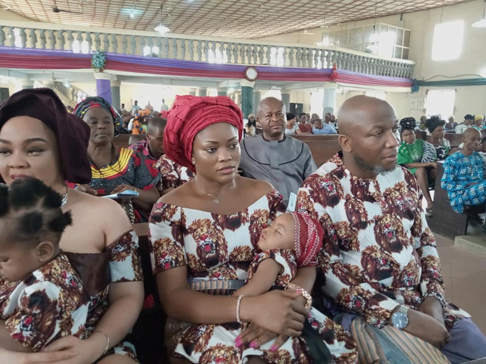 Kanu’s Family Members At Thanksgiving Service After Peaceful Burial Of Parents (Photos+Video)