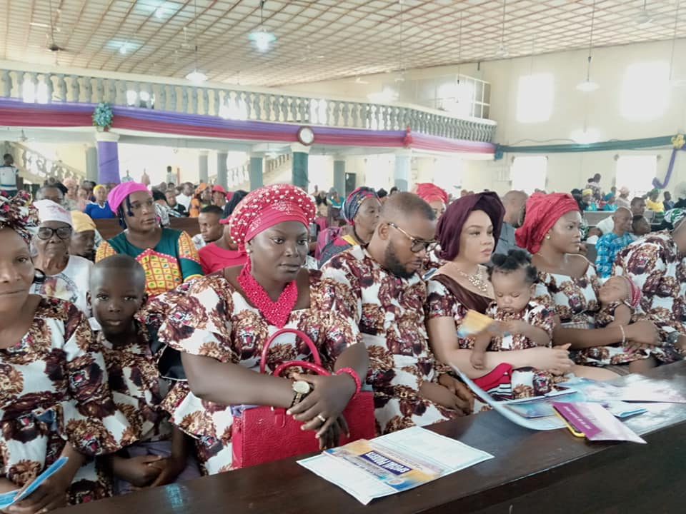 Kanu’s Family Members At Thanksgiving Service After Peaceful Burial Of Parents (Photos+Video)