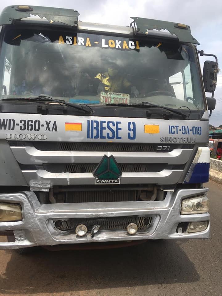 Dangote Truck Carrying About 30 Travellers To North Intercepted In Abia