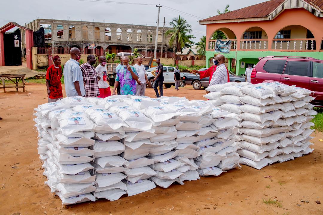 Jubilation As Don Lulu Floods Abia Community With Food Palliatives (Photos)