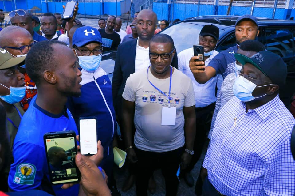 Ikpeazu Donates Two Vehicles To Enyimba FC