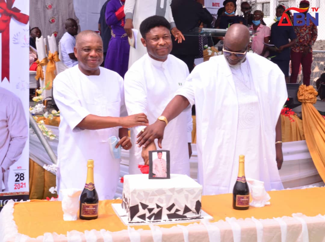 [EXCLUSIVE PHOTOS] How Billionaire Oil Magnate, Jack Rich Stormed Sen. Kalu's Home, Marked Birthday With Clergymen