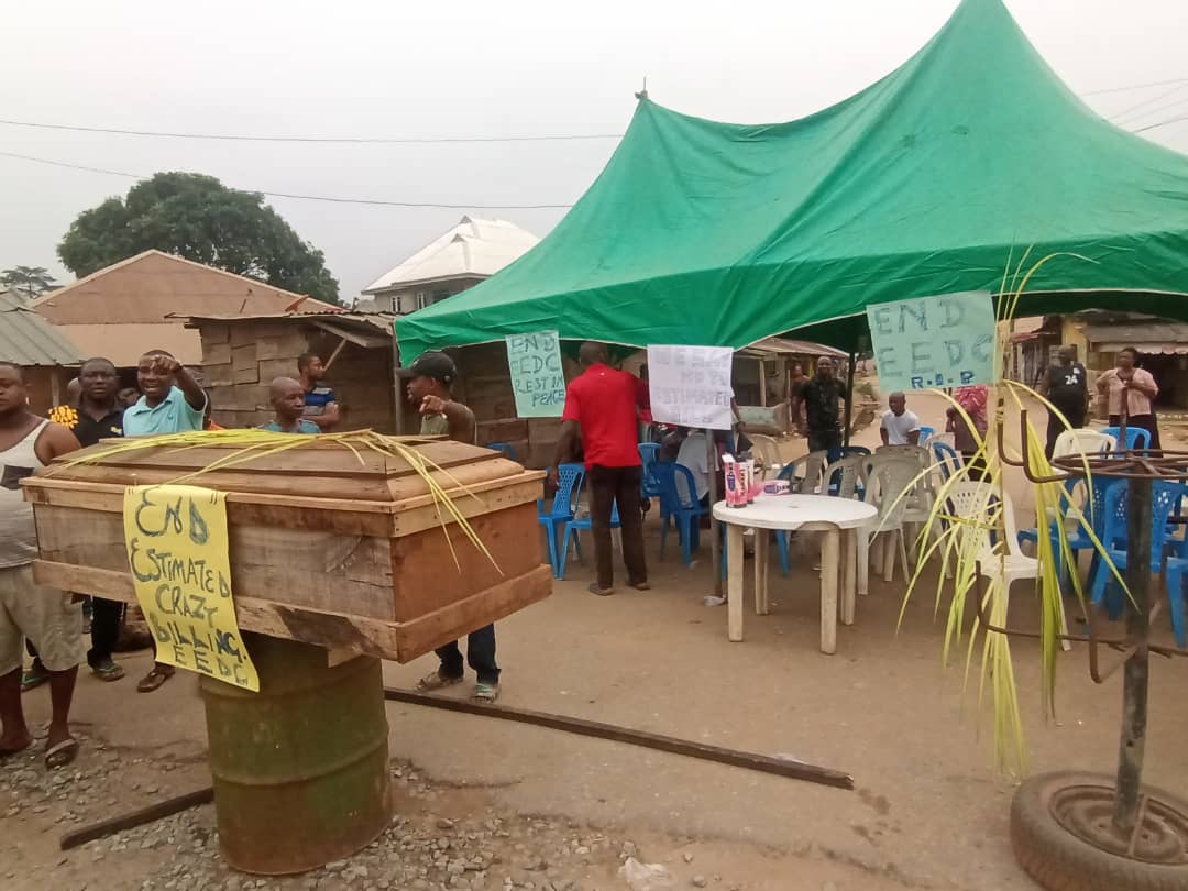 Abia Community Protests With Coffin Over Outrageous EEDC Billing