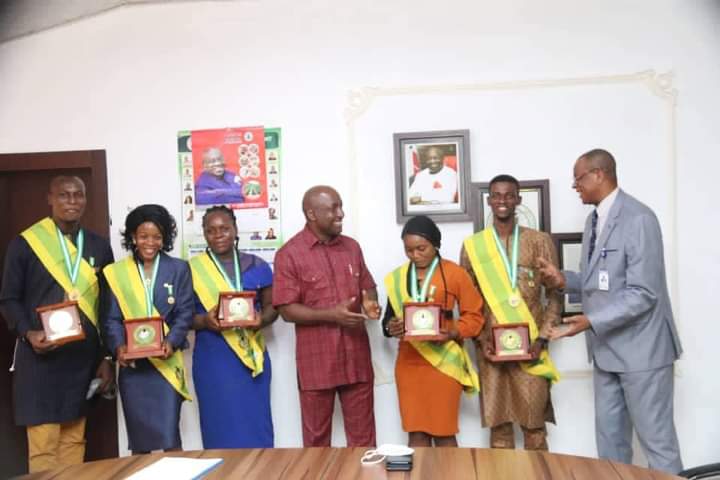 Ikpeazu Commends ABSU for Excellence As 5 Of Its Graduates Receive Presidential Awards