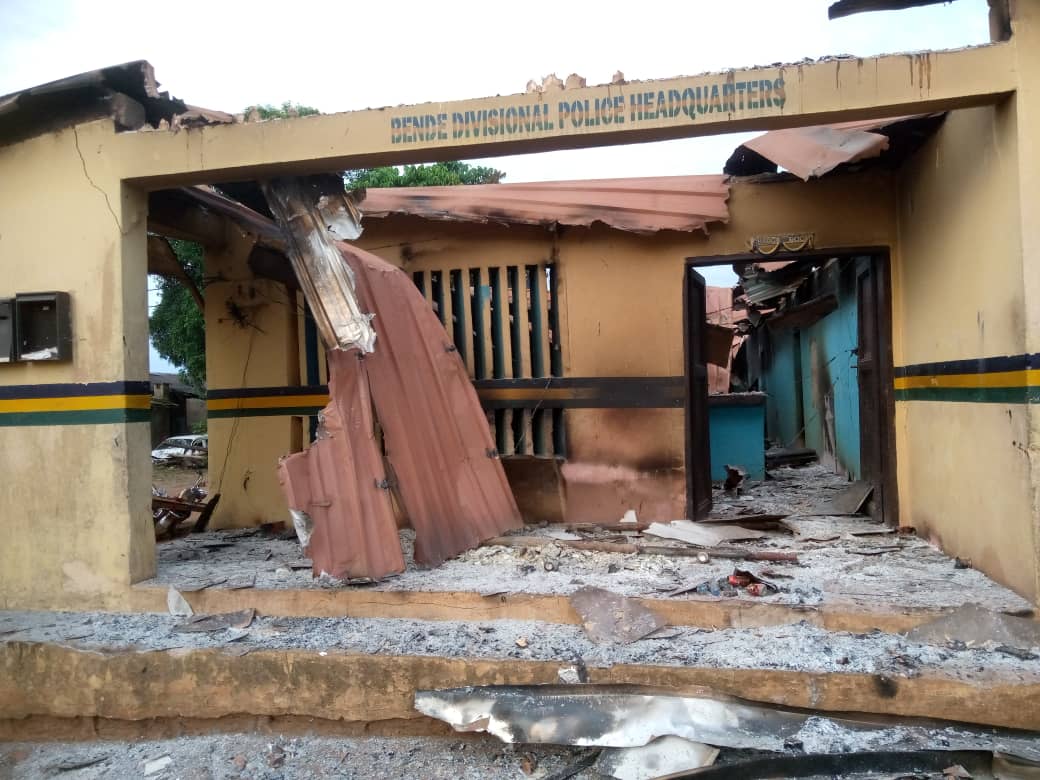 Gunmen Attack Bende Police Station In Abia, Raze Down Building