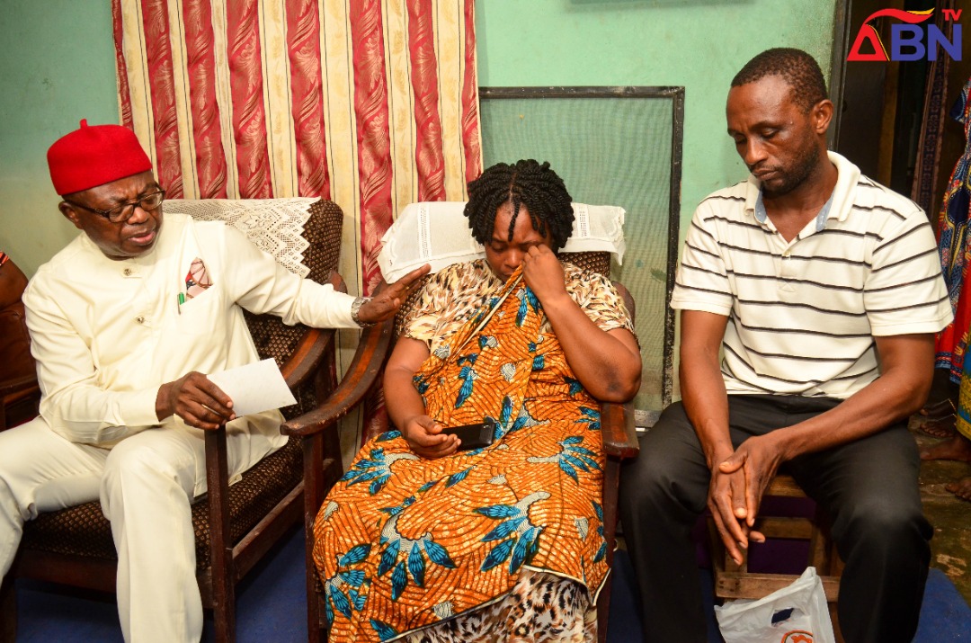 Hon. Sam Onuigbo Visits Families Who Lost Seven Persons In Umuahia After Allegedly Eating Suya [PHOTOS, VIDEO]