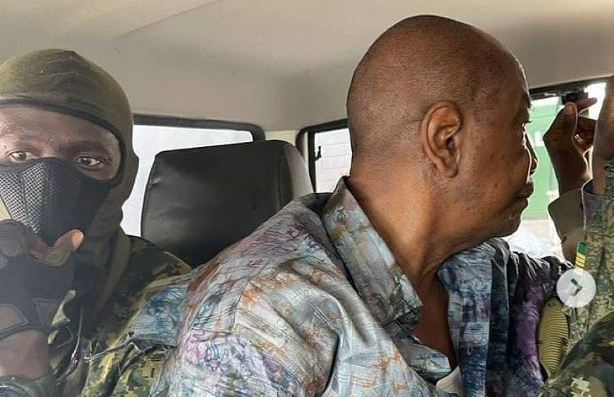 Military Coup In Guinea, President Alpha Conde Arrested (PHOTOS, VIDEO)