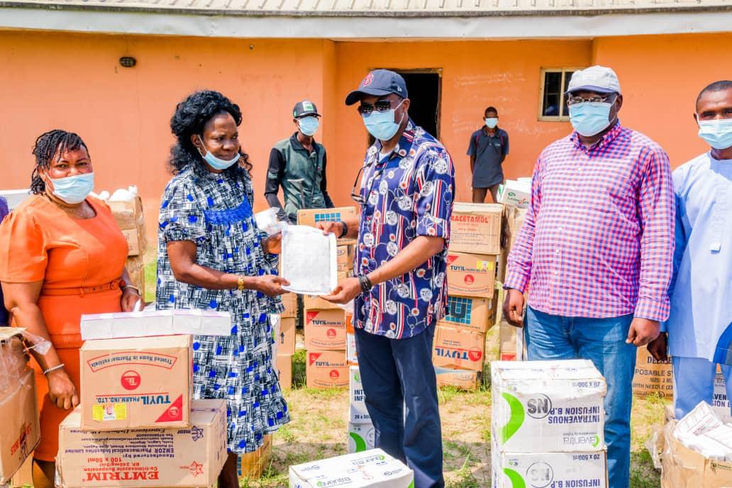 Rep. Ben Kalu Distributes Items Worth Millions Of Naira To Healthcare Centres In Bende (Photos)