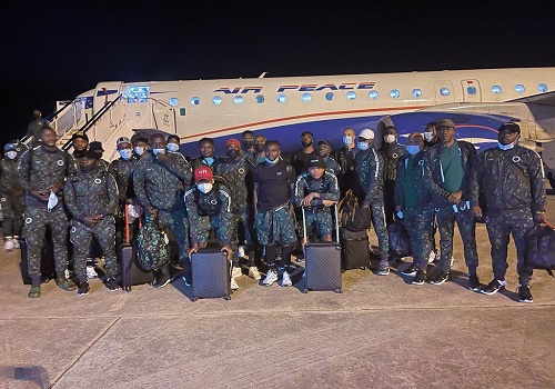 Super Eagles Arrive Cameroon