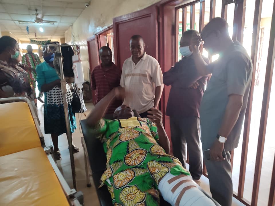 Gunmen Shoot EODU Chairman Umuahia Branch, Ebere Okoro (Photos, Video)