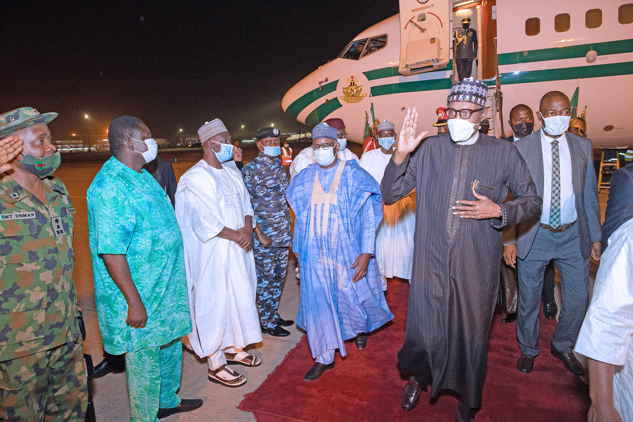 President Buhari Cuts Short London Medical Trip, Returns To Abuja [PHOTOS]