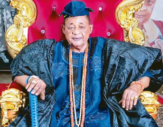 How He Behaved Strangely Before His Death — Alaafin’s Aide Reveals Final Days