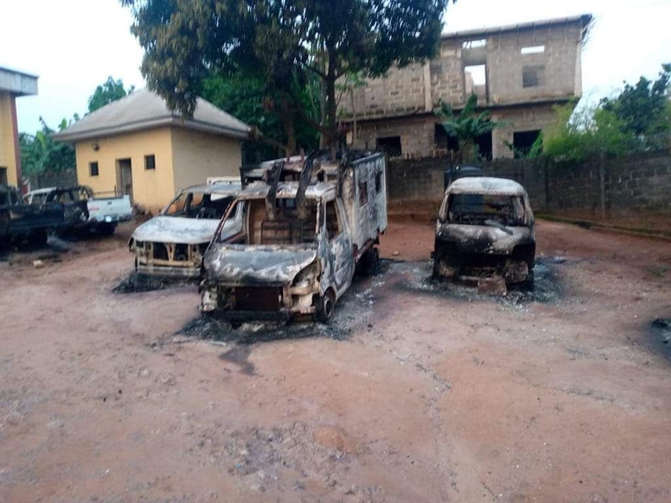 Gunmen Set Ablaze Court, LG Secretariat In Anambra (PHOTOS)