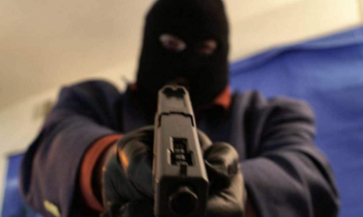 Armed Robber Kills Gang Member While Attempting To Rob Victim