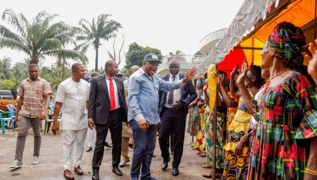 #Abia-NorthProjectTour: Jubilation As Senator Kalu Arrives Lopkanta (Photos)