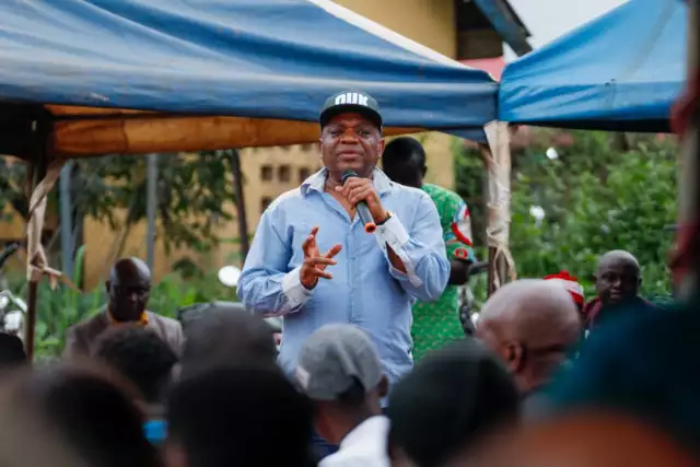 Ohafia-Born Bussness Woman Donates One Million Naira Cash To Support Sen. Kalu’s Ward-To-Ward Tour Ohafia-Born Bussness Woman Donates One Million Naira Cash To Support Sen. Kalu's Ward-To-Ward Tour