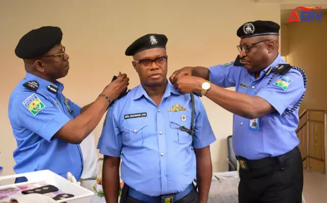 Zone 9 AIG Umuahia, Akimoyede Decorates Newly Promoted Superintendents of Police (Photos) Zone 9 AIG Umuahia, Akimoyede Decorates Newly Promoted Superintendents of Police (Photos)