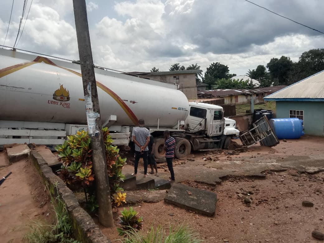 Fuel Tanker Loses Brake, Runs Residential Building In Ebem Ohafia (Photos, Video)