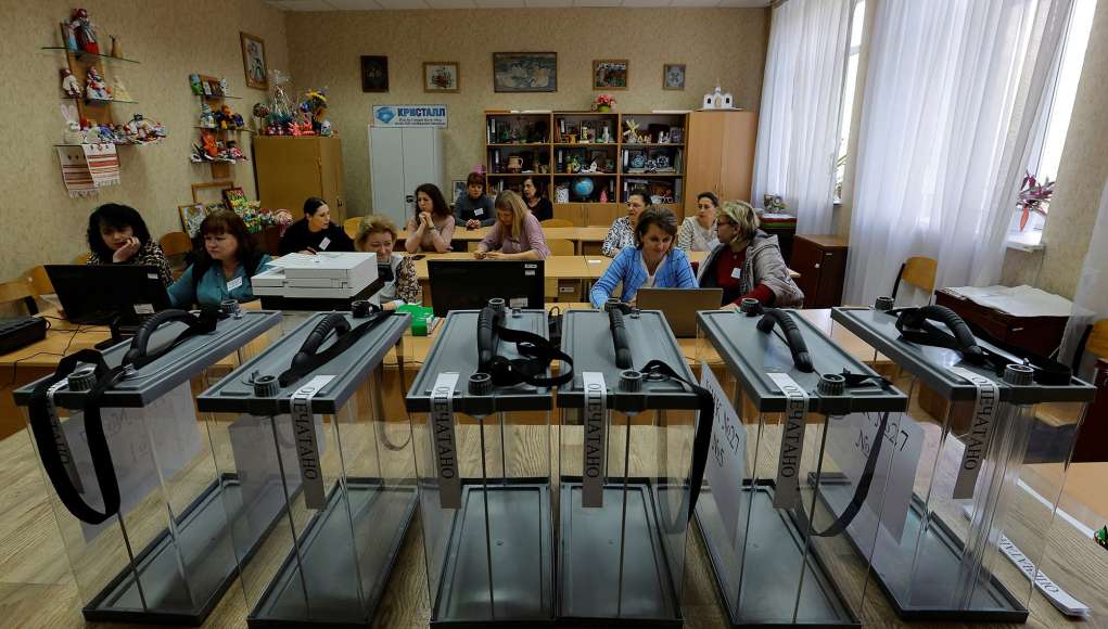 Separatist Leaders In Four Ukrainian Regions Say Referenda On Joining Russia Have Begun