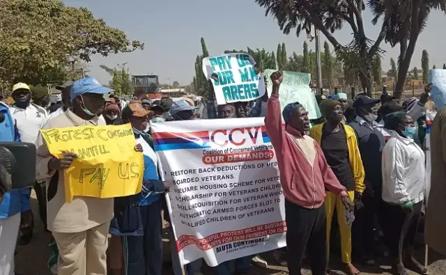 Retired Soldiers Storm Ministry Of Defence, Protest Unpaid Allowances