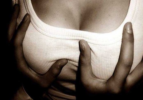 7 Benefits Of Breast Sucking To Women By Experts