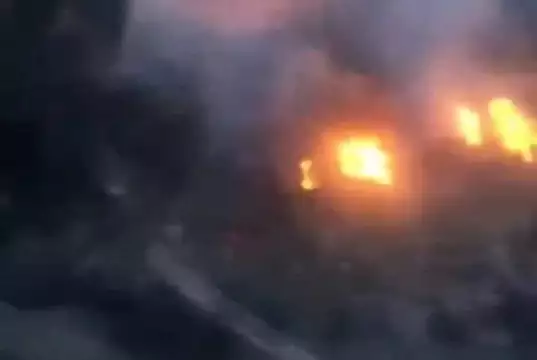 Hoodlums Set Imo Magistrate Court Ablaze Hoodlums Set 15 Trucks Ablaze In Anambra (VIDEO)