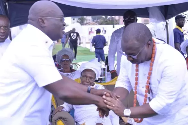 Ikpeazu Renames ASUBEB Building To Immortalize Late Sir Micah Onyebuchi (Photos, Video) Ikpeazu Renames ASUBEB Building To Immortalize Late Sir Micah Onyebuchi