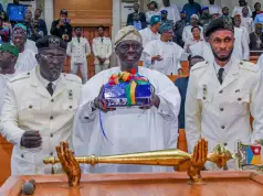 Sanwo-Olu Presents 2023 Budget As Lagos Set To Borrow N350bn Sanwo-Olu Presents 2023 Budget As Lagos Set To Borrow N350bn