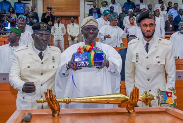 Sanwo-Olu Presents 2023 Budget As Lagos Set To Borrow N350bn
