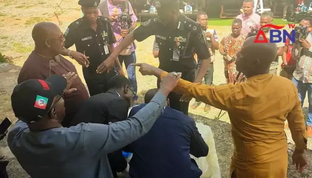 Abia APGA Leadership Crisis: Ehiemere, Ukaegbu Fight Dirty At Peace Accord Signing (Photos, Video)