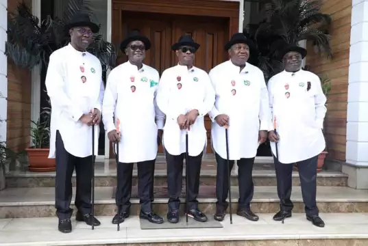 G-5 Governors To Storm Abia Thursday As PDP Flags Off Governorship Campaign, Others G5 Govs Storm Oyo For Makinde’s Campaign