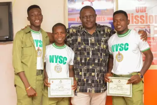 NYSC Members Who Served In ABN TV Appreciates Management (Photos) NYSC Members Who Served In ABN TV Appreciates Management (Photos)
