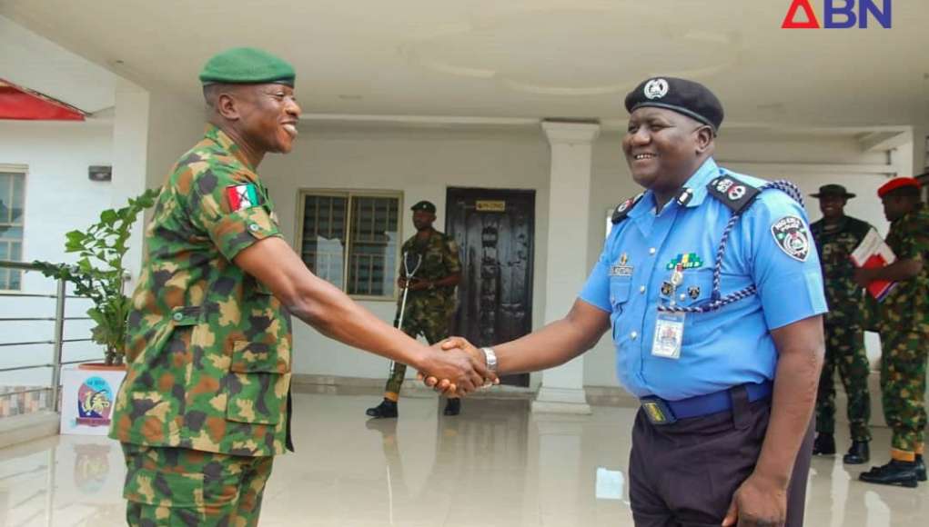 Abia CP Visits Army Brigade Commander In Ohafia, Seeks Synergy (Photos, Video)