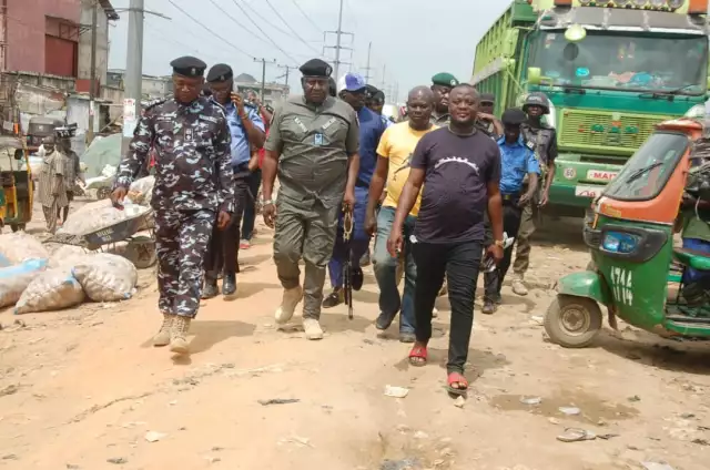Abia CP Meets With Truck Drivers Protesting Intimidation By Security Agencies, Extortion (Photos, Video) Abia CP Meets With Truck Drivers Protesting Intimidation By Security Agencies, Extortion (Photos, Video)