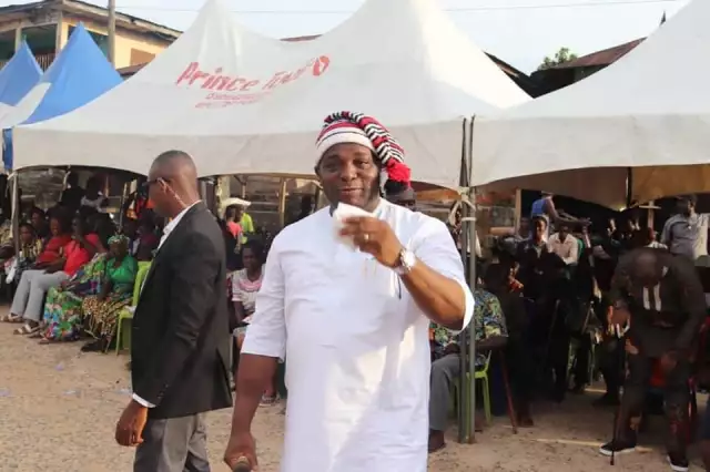 Mascot Kalu Promises Abiriba Clan Of Constructing Rural-Urban Interconnectivity Of Roads If Elected Governor Mascot Uzor-Kalu Promises Abiriba Clan Of Constructing Rural-Urban Interconnectivity Of Roads If Elected Governor