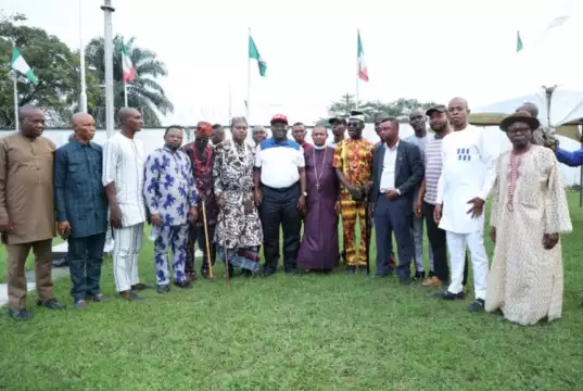 Ikpeazu Donates Land To Akwa Ibom Community In Aba For Construction Of Secretariat Ikpeazu Donates Land To Akwa Ibom Community In Aba For Construction Of Secretariat