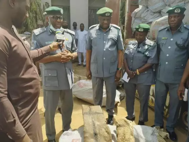 NCS Hands Over 284 Parcels Of Cannabis To NDLEA In Kebbi NCS Hands Over 284 Parcels Of Marijuana To NDLEA In Kebbi