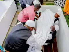 Tears As Lagos Lawmaker Who Died During APC Jos Rally Buried (PHOTOS) Tears As Lagos Lawmaker Who Died During APC Jos Rally Buried (PHOTOS)