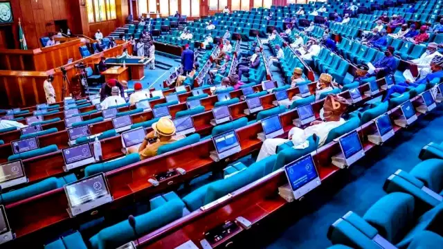 Deputy Comptroller Of Customs Slumps, Dies At National Assembly Reps Urge FG To Auction All Police Barracks Over Poor Maintenance