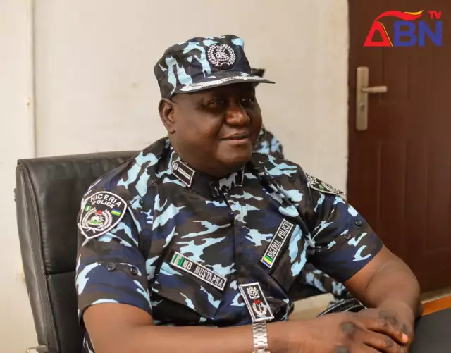 Hard Times For Fireworks Sellers, Buyers In Abia As Police Deploy Enforcement Team To Monitor Ban Hard Times For Fireworks Sellers, Buyers In Abia As Police Deploy Enforcement Team To Monitor Ban