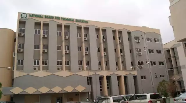 FG Prohibits Polytechnics, Monotechnic Others From Awarding Degrees FG Prohibits Polytechnics, Monotechnic Others From Awarding Degrees,