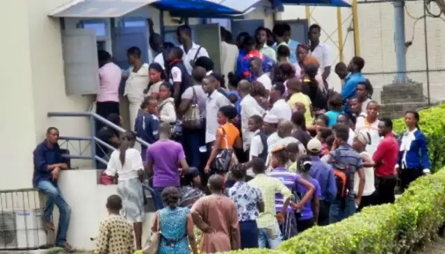 CBN Under Pressure To Extend Jan. 31 Deadline For Use Of Old Naira Notes CBN Under Pressure To Extend Jan. 31 Deadline For Use Of Old Naira Notes