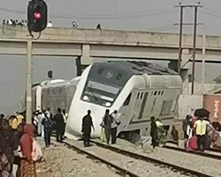Train Derails In Abuja Train Derails In Abuja