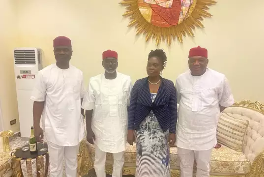 PHOTOS: Abia Deputy Gov, Ude Oko Chukwu Hosts Senator Kalu PHOTOS: Abia Deputy Gov, Ude Oko Chukwu Hosts Senator Kalu