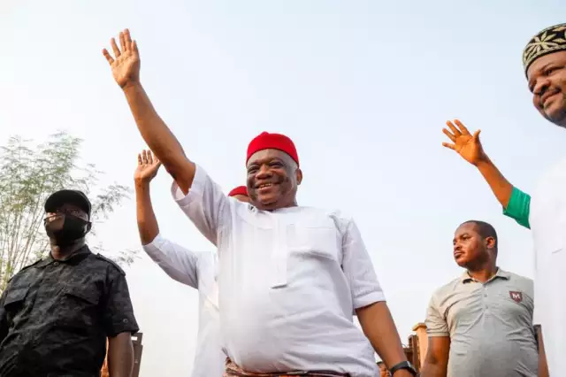 Crowd Of Supporters Receive Sen. Kalu As He Campaigns In Arochukwu (Photos) Crowd Of Supporters Receive Sen. Kalu As He Campaigns In Arochukwu (Photos)