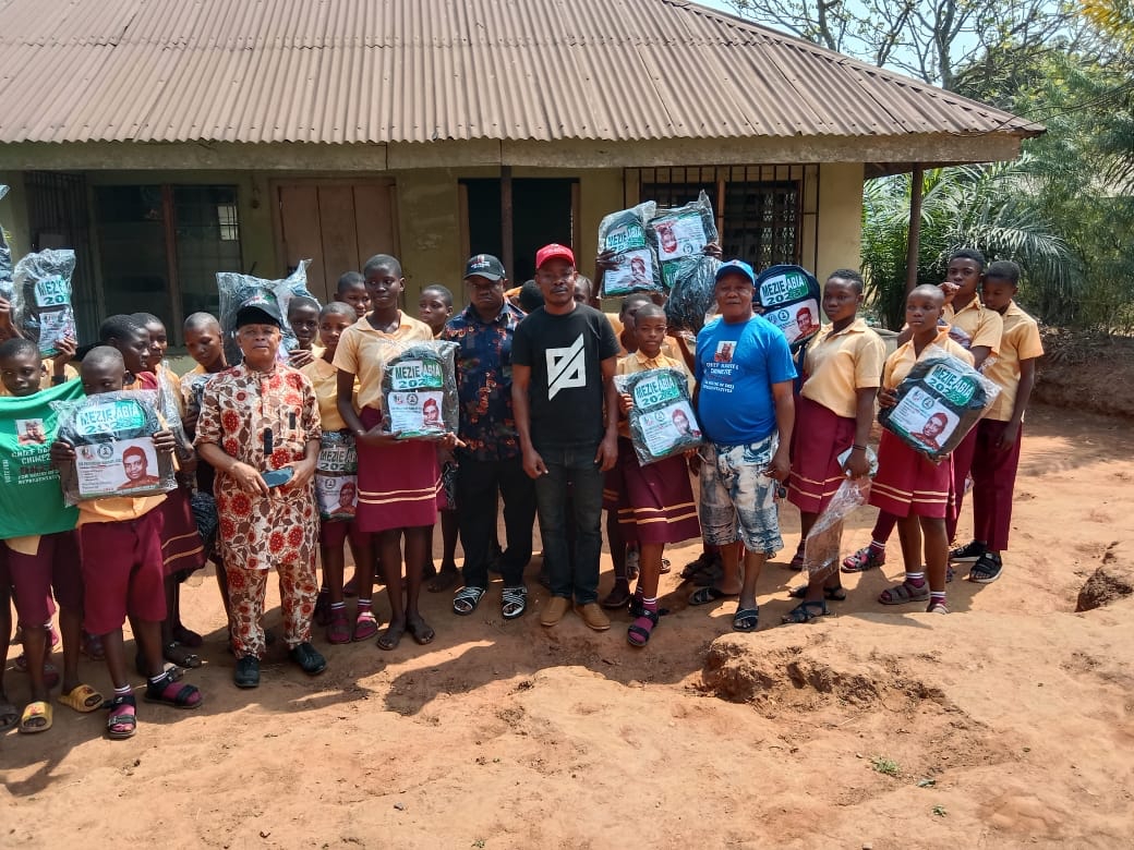 Jubilation As Chief Dan Okeke Donates Education Materials To Arochukwu, Ohafia Students (Video