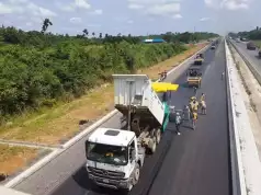 FG Resumes Work On Lagos-Ibadan Expressway FG Resumes Work On Lagos-Ibadan Expressway