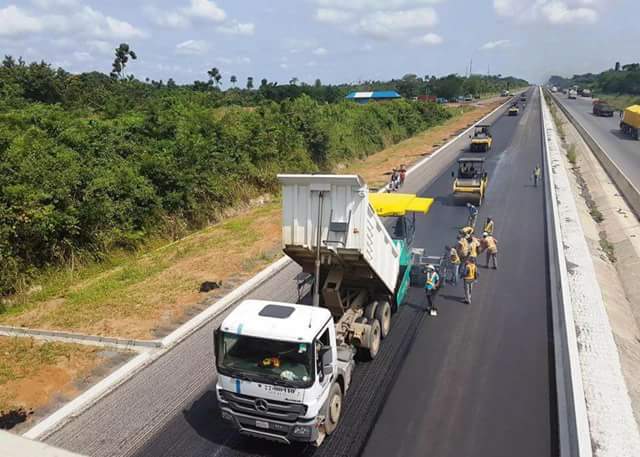 FG Resumes Work On Lagos-Ibadan Expressway