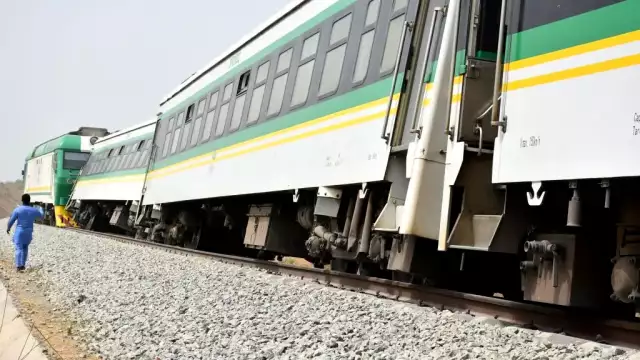 Over 300 Passengers Stranded As Warri-Itakpe Train Derails In Kogi Forest