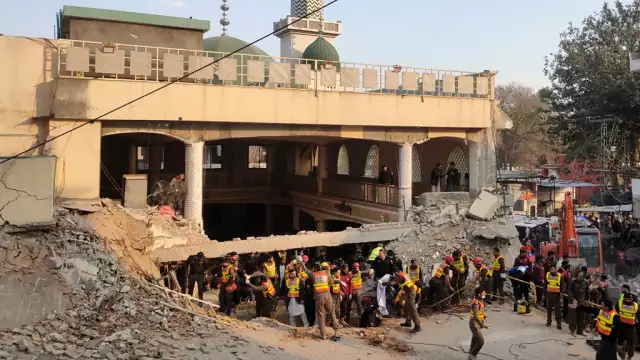 Pakistan Mosque Blast: More Confirmed Dead In Marathon Search Of Rubble Pakistan Mosque Blast: More Confirmed Dead In Marathon Search Of Rubble